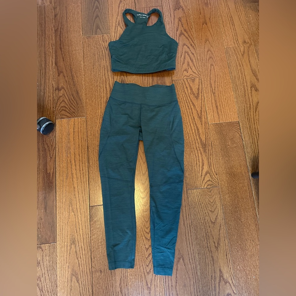 OUTDOOR VOICES Forest Green Two-Piece Activewear Set